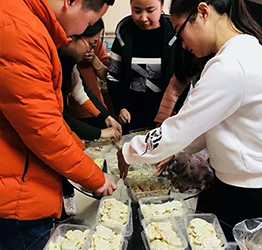 �������ƿ�С�����һ��Խ���