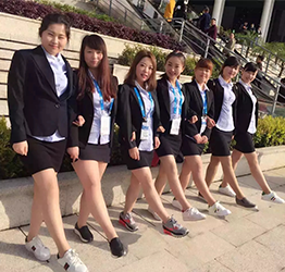 ���̾�Ӣ�Ŷ�չʾ